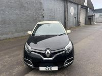 Usado Renault Captur Dynamique 90 HP (66 kW) 2017 Preto SUV