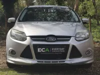 Usado Ford Focus Zetec 180 HP (132 kW) 2012 Prateado Citadino