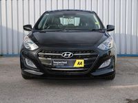 Used Hyundai i30 89 HP (65 kW) 2015 Black Estate