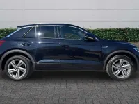 Used VW T-Roc R-line 150 HP (110 kW) 2025 Deep black SUV