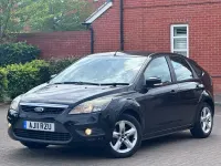 Used Ford Focus Zetec 125 HP (91 kW) 2011 Black Hatchback