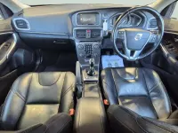 Used Volvo V40 SE Lux 115 HP (84 kW) 2014 Silver Hatchback