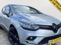 Używany Renault Clio IV Iconic 90 KM (66 kW) 2019 Srebrny Hatchback