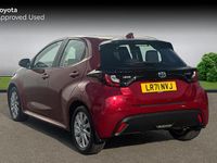 Used Toyota Yaris Hybrid 116 HP (85 kW) 2021 Tokyo red Hatchback