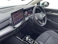 Second-hand VW Golf VIII Style 113 CP (83 kW) 2026 Alb Hatchback