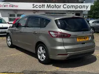 Used Ford S-MAX Titanium 150 HP (110 kW) 2017 Silver MPV
