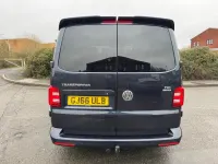 Second-hand VW Transporter Highline 150 CP (110 kW) 2016 Albastru Van