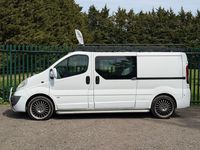 Second-hand Vauxhall Vivaro Sportive 115 CP (84 kW) 2012 Alb Monovolum
