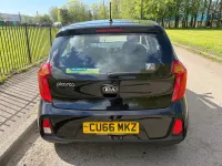 Second-hand Kia Picanto Air 66 CP (48 kW) 2016 Negru Hatchback