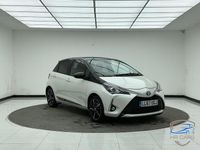 Used Toyota Yaris Hybrid 100 HP (73 kW) 2017 White/black Hatchback