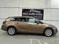 Used Vauxhall Astra Elite 165 HP (121 kW) 2014 Brown Estate