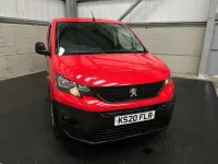Usado Peugeot Partner 100 HP (73 kW) 2020 Vermelho Monovolume