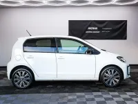 Begagnad VW up! Black Edition 65 HK (47 kW) 2021 Vit Halvkombi
