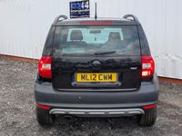 Used Skoda Yeti SE 105 HP (77 kW) 2012 Black SUV