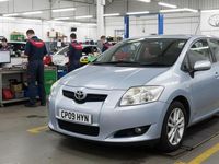 Usado Toyota Auris 101 HP (74 kW) 2009 Azul Citadino
