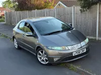 Begagnad Honda Civic EX 138 HK (101 kW) 2008 Grå Halvkombi