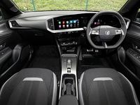 Nouă Vauxhall Mokka 114 kW (156 CP) 2026 Alb SUV