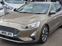 Używany Ford Focus Zetec 125 KM (91 kW) 2019 Srebrny Hatchback