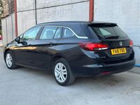 Used Vauxhall Astra Design Edition 2016 Black Estate