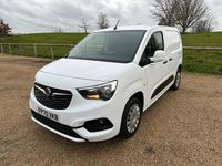 Second-hand Vauxhall Combo Sportive 100 CP (73 kW) 2020 Alb Van