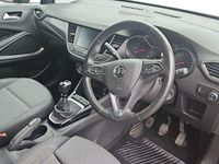 Used Vauxhall Crossland Elite 110 HP (80 kW) 2021 Red SUV
