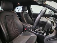 Used Mercedes A180 SE 134 HP (98 kW) 2019 White Hatchback