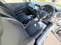 Used Renault Clio IV Iconic 75 HP (55 kW) 2018 White Hatchback