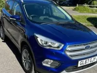 Usado Ford Kuga Titanium 182 CV (133 kW) 2018 Azul SUV