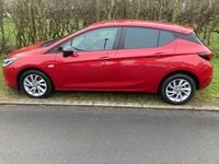 Used Vauxhall Astra Business Edition 105 HP (77 kW) 2020 Red Hatchback