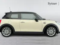 Used Mini Cooper Exclusive 134 HP (98 kW) 2020 White Hatchback