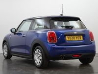 Usado Mini ONE Classic 102 CV (75 kW) 2020 Azul Utilitario