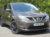 Used Nissan Qashqai Acenta Premium 115 HP (84 kW) 2014 Beige SUV