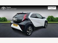 Used Toyota Aygo X 72 HP (52 kW) 2025 White SUV