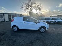 Used Ford Fiesta 2016 White Van