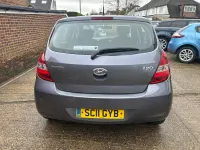 Used Hyundai i20 Comfort 101 HP (74 kW) 2011 Grey Hatchback