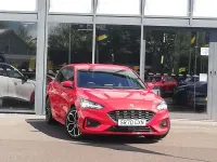 Used Ford Focus ST-Line X 125 HP (91 kW) 2020 Red Hatchback