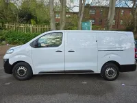 Used Vauxhall Vivaro S 100 HP (73 kW) 2022 White MPV