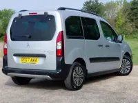 Gebraucht Peugeot TePee Outdoor 98 PS (72 kW) 2018 Grau Van / Kleinbus