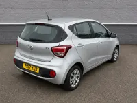 Begagnad Hyundai i10 SE 67 HK (49 kW) 2017 Silver Halvkombi