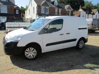 Used Citroën Berlingo 75 HP (55 kW) 2017 White MPV