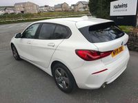 Used BMW 118 Comfort Edition 138 HP (101 kW) 2019 White Hatchback