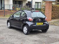 Begagnad Toyota Aygo 68 HK (50 kW) 2013 Svart Halvkombi