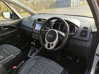 Used Kia Venga 123 HP (90 kW) 2015 Silver Hatchback