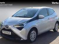 Used Toyota Aygo X-play 72 HP (52 kW) 2021 Silver splash (metallic paint) Hatchback