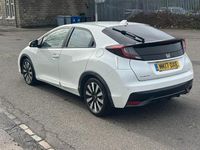 Begagnad Honda Civic SE Plus 2017 Vit Halvkombi