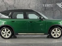 Used Mini Countryman Exclusive 230 kW (313 HP) 2025 Green SUV