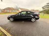Käytetty Mercedes CLC220 SE 2009 Musta Viistoperä