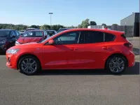 Used Ford Focus ST-Line 153 HP (112 kW) 2023 Red Hatchback