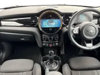 Begagnad Mini Cooper S Classic 176 HK (129 kW) 2023 Grå Halvkombi