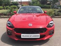 Usado Fiat 124 Spider Lusso 140 HP (102 kW) 2016 Vermelho Cabrios